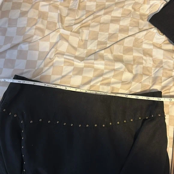 Black suede Lucky skirt with floral print - Picture 9 of 9